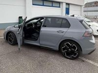 Usata VW Golf VIII R-line Plus 150 CV (110 kW) 2024 Grigio Berlina