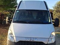 Usata Iveco Daily 126 CV (92 kW) 2014 Furgone