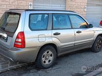 Usata Subaru Forester 2005 Grigio SUV