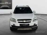 Usata Chevrolet Captiva LS 150 CV (110 kW) 2009 Bianco SUV