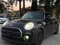 Begagnad Mini ONE 75 HK (55 kW) 2016 Svart Halvkombi