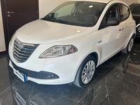 Usata Lancia Ypsilon 74 CV (54 kW) 2012 Bianco Utilitaria
