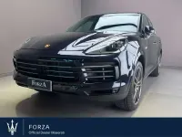 Usata Porsche Cayenne 340 CV (250 kW) 2021 Blu moonlight SUV