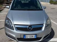 Usata Opel Zafira Cosmo 120 CV (88 kW) 2007 Argento Monovolume