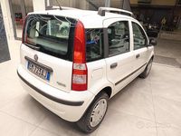 Usata Fiat Panda Active 77 CV (56 kW) 2012 Bianco Utilitaria