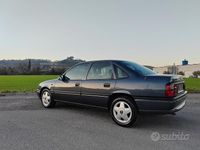 Usata Opel Vectra 75 CV (55 kW) 1994 Blu Berlina