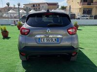 Usata Renault Captur 90 CV (66 kW) 2014 Grigio SUV
