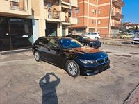 Usata BMW 320e Advantage 190 CV (139 kW) 2022 Nero Station wagon