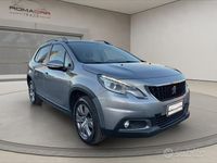 Usata Peugeot 2008 Signature Sky 110 CV (80 kW) 2019 Grigio SUV