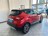 Usata Renault Captur 90 CV (66 kW) 2015 Rosso SUV