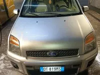 Usata Ford Fusion 68 CV (50 kW) 2009 Grigio Utilitaria