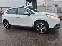 Usata Peugeot 2008 S 110 CV (80 kW) 2016 Bianco SUV