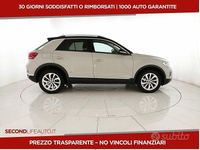 Usata VW T-Roc Style 149 CV (109 kW) 2022 Grigio SUV