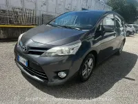 Usata Toyota Verso Active 112 CV (82 kW) 2015 Grigio scuro Monovolume