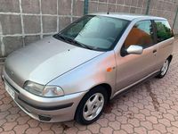 Brugt Fiat Punto 86 HK (63 kW) 1998 Sølv Sedan