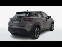 Usata Nissan Juke N-Connecta 143 CV (105 kW) 2025 Grigio chiaro SUV