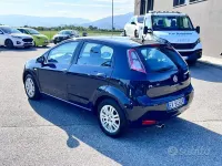 Usata Fiat Punto Lounge 75 CV (55 kW) 2014 Blu Utilitaria