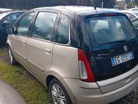 Usata Lancia Musa 90 CV (66 kW) 2011 Grigio Monovolume