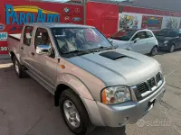 Usata Nissan Navara 133 CV (97 kW) 2002 Grigio Pick-up