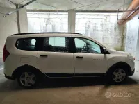 Usata Dacia Lodgy Stepway 100 CV (73 kW) 2017 Bianco Monovolume