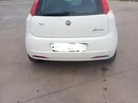Usata Fiat Grande Punto 65 CV (47 kW) 2008 Bianco Utilitaria