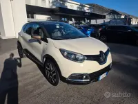 Usata Renault Captur 90 CV (66 kW) 2016 Beige SUV