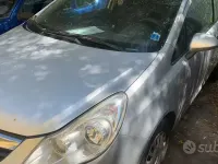 Usata Opel Corsa 65 CV (47 kW) 2011 Grigio Utilitaria