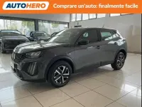 Usata Peugeot 2008 Active 101 CV (74 kW) 2024 Grigio SUV