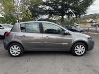 Usata Renault Clio II Luxe 75 CV (55 kW) 2009 Grigio Berlina