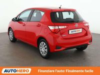 Usata Toyota Yaris Cool 72 CV (52 kW) 2020 Rosso Utilitaria
