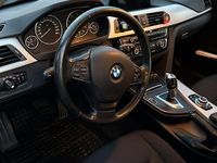 Usata BMW 318 2015 Blu Station wagon