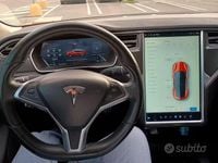 Usata Tesla Model S 514 kW (700 CV) 2015 Rosso Utilitaria