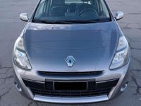 Usata Renault Clio III 88 CV (64 kW) 2012 Grigio Berlina