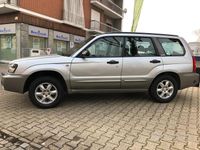 Usata Subaru Forester 125 CV (91 kW) 2002 Grigio SUV