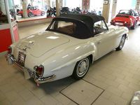 Usata Mercedes 190 105 CV (77 kW) 1962 Beige Berlina
