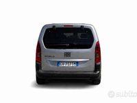 Usata Fiat Doblò 131 CV (96 kW) 2024 Grigio Monovolume