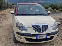 Usata Lancia Ypsilon 102 CV (75 kW) 2004 Rosso Utilitaria