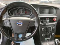 Usata Volvo V40 2015 Bianco Utilitaria