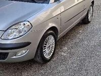 Usata Lancia Ypsilon 75 CV (55 kW) 2005 Argento Utilitaria