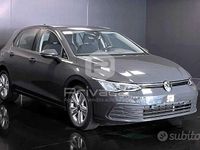Gebraucht VW Golf VIII Life 150 PS (110 kW) 2024 Grau Kleinwagen