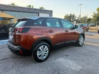 Usata Peugeot 3008 Allure 131 CV (96 kW) 2018 Rosso SUV