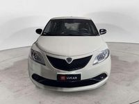 Usata Lancia Ypsilon Gold 69 CV (50 kW) 2019 Bianco Utilitaria