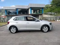 Usata VW Polo Comfortline 95 CV (69 kW) 2019 Grigio Utilitaria