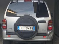 Second-hand Jeep Cherokee 163 CP (119 kW) 2005 Gri SUV