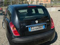 Usata Lancia Ypsilon 70 CV (51 kW) 2003 Nero Utilitaria