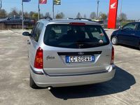 Usata Ford Focus Ambiente 101 CV (74 kW) 2003 Argento Station wagon