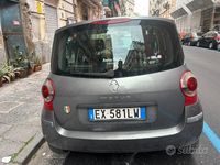 Usata Renault Modus 75 CV (55 kW) 2006 Grigio Monovolume