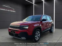 Begagnad Jeep Avenger Altitude 101 HK (74 kW) 2023 Röd SUV