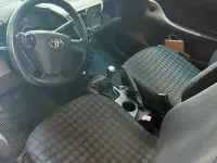 Usata Toyota iQ 68 CV (50 kW) 2009 Rosso Utilitaria