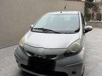 Usata Toyota Aygo 68 CV (50 kW) 2010 Grigio Utilitaria